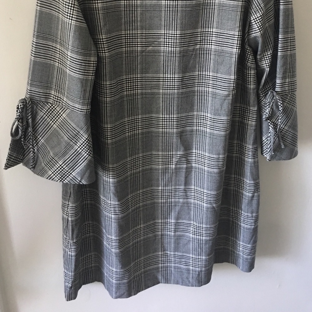 💵Moving Sale💵 H&M Plaid Shift Dress - Picture 2 of 3